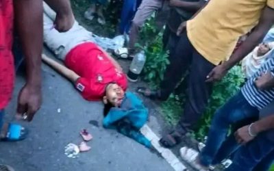 ঝালকাঠি ব্রিজের পশ্চিম ঢালে ভয়াবহ দুর্ঘটনায় শিকার হয়ে এক তরুণ ঘটনা স্থলে নিহত হয়েছে