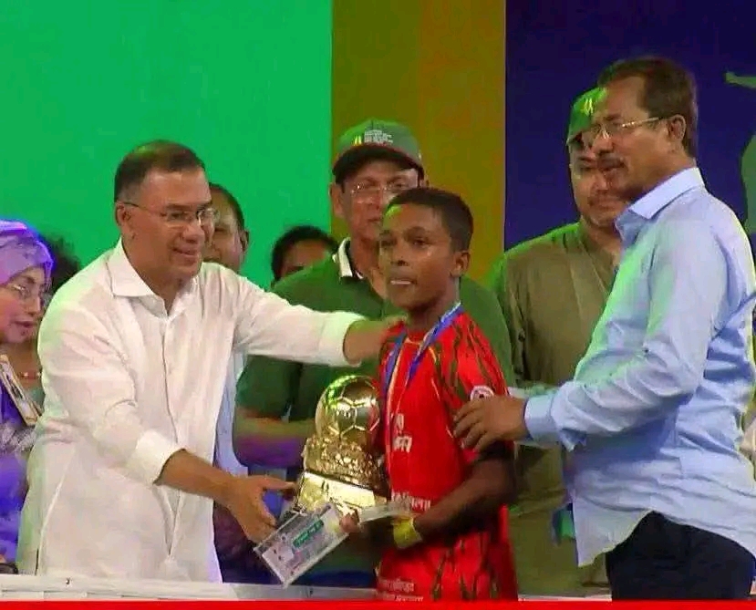 বাংলাদেশে ৬৫ হাজার ৫৬৯ টি সরকারি প্রাথমিক বিদ্যালয়ের মধ্যে জাতীয় পর্যায়ে  চ্যাম্পিয়ন হওয়ার গৌরব অর্জন করেছে বরিশালের বাকেরগঞ্জ